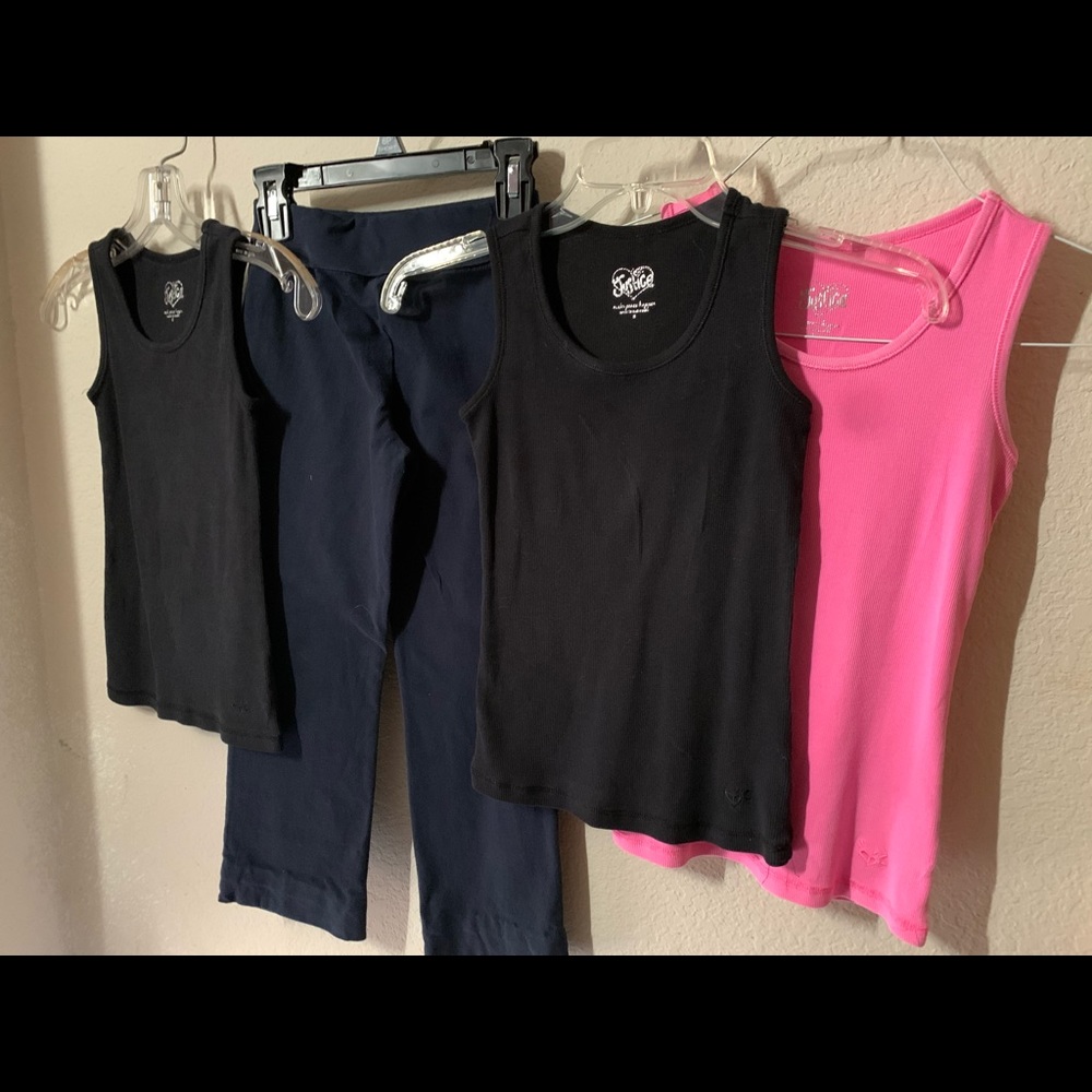 Three Sleeveless Shells and one pair Capri’sG115